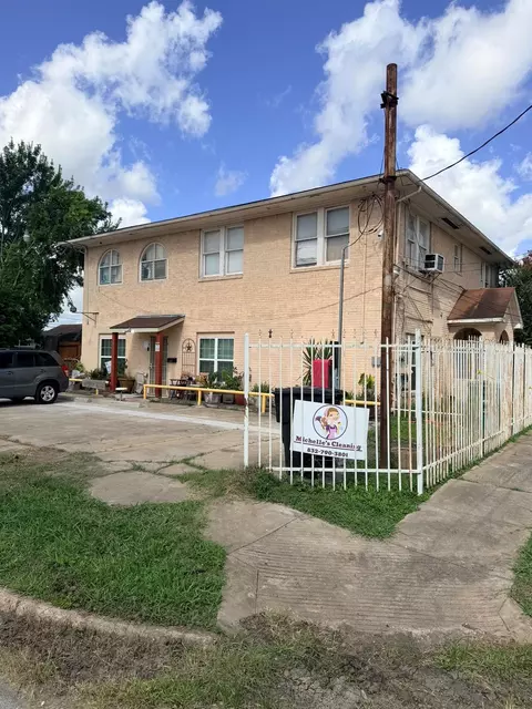 5144 Pease St #2, Houston, TX 77023