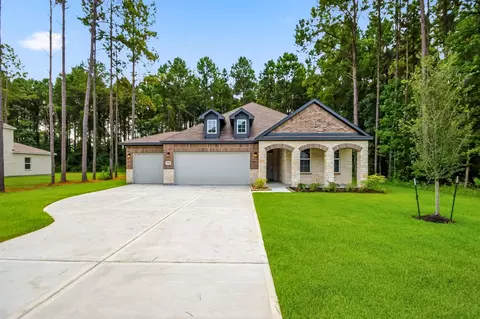 1355 Coastal Dr, Dayton, TX 77535