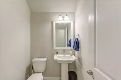Bath - 2910 Knotty Forest Dr, Spring, TX 77373 photo 2 of 5