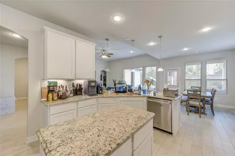 Kitchen - 2910 Knotty Forest Dr, Spring, TX 77373 photo 2 of 2