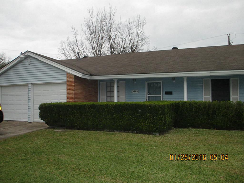 3703 Kaplan Dr, Pasadena, TX 77503 photo 1