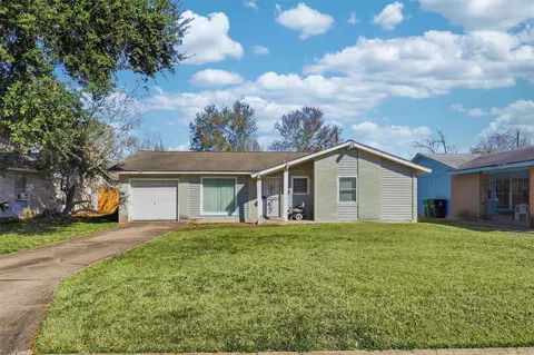 5215 Grace Point Ln, Houston, TX 77048
