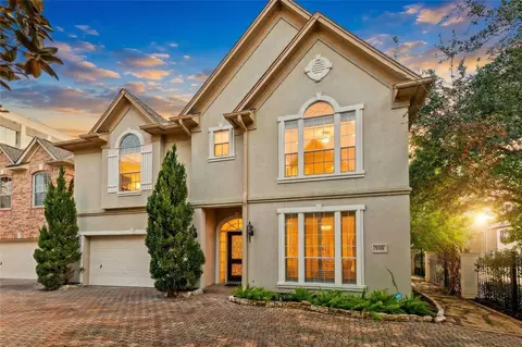 5318 Fayette St, Houston, TX 77056