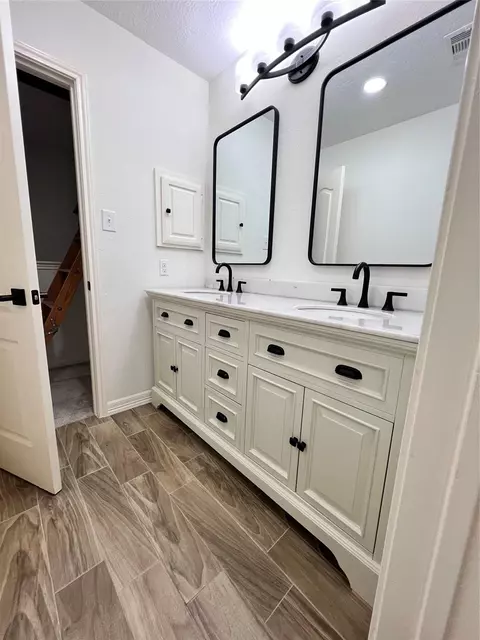 9827 Westminster Dr, Humble, TX 77338