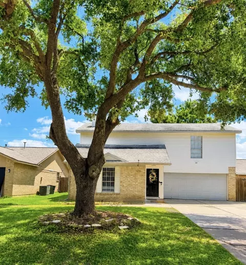 18210 Almonte Ln, Tomball, TX 77377