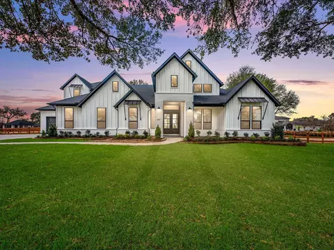 8533 Bois Darc Ln, Fulshear, TX 77441
