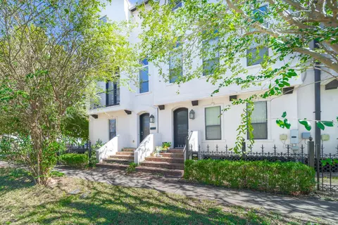2426 Bevis St, Houston, TX 77008