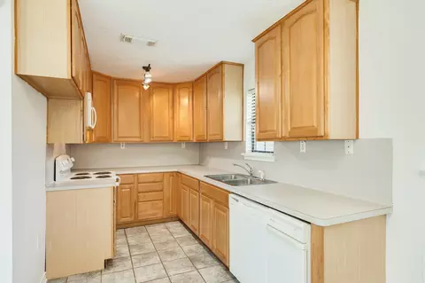 Kitchen - 123 County Road 458d Dr, Angleton, TX 77515 photo 1 of 1