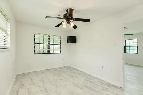 Bedroom - 123 County Road 458d Dr, Angleton, TX 77515 photo 2 of 3