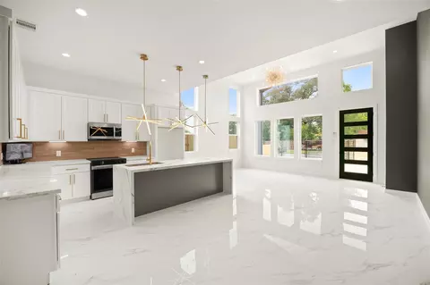 5606 Pershing St, Houston, TX 77033