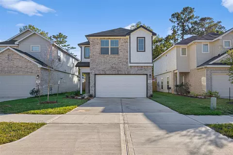 202 Emerald Thicket Ln, Huffman, TX 77336