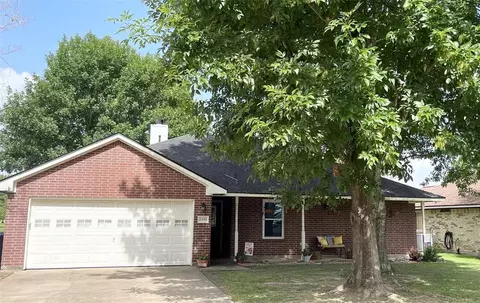 2853 Rimfire Dr, Angleton, TX 77515 photo 1