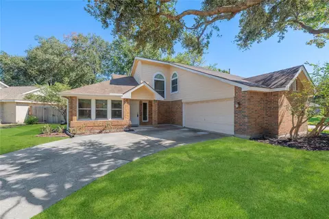 9810 Haverdown Dr, Houston, TX 77065