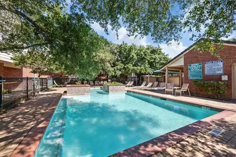 2211 S Kirkwood Rd #35, Houston, TX 77077