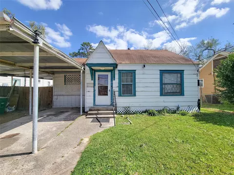 4110 Beggs St, Houston, TX 77009