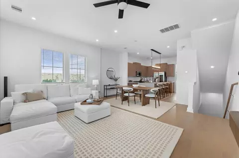 4325 Arlington St, Houston, TX 77022