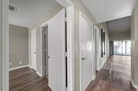 Entry Way - 301- Building D Lakeview Ter, Conroe, TX 77384 photo 2 of 2