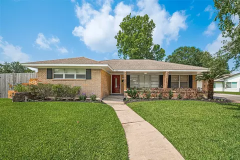 5243 Stillbrooke Dr, Houston, TX 77096