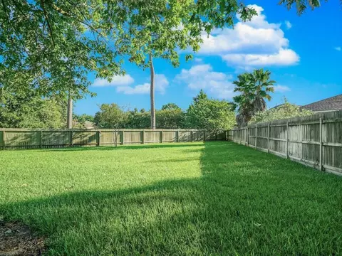 Exterior - 25710 Bearborough Dr, Spring, TX 77386 photo 7 of 9