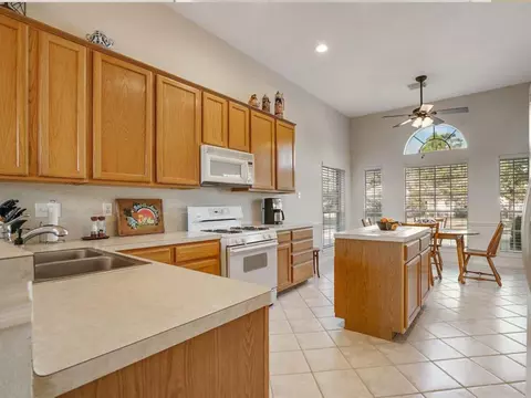 Kitchen - 25710 Bearborough Dr, Spring, TX 77386 photo 1 of 6