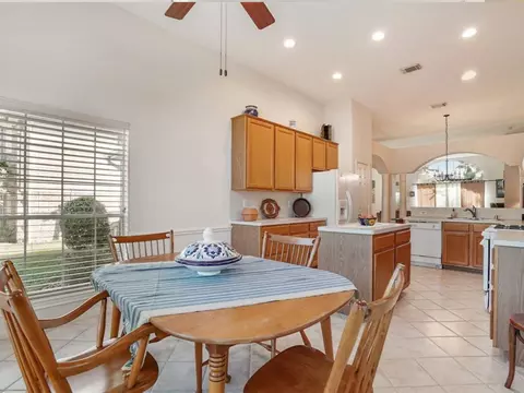 Dining - 25710 Bearborough Dr, Spring, TX 77386 photo 4 of 4