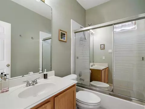 Bath - 25710 Bearborough Dr, Spring, TX 77386 photo 4 of 4