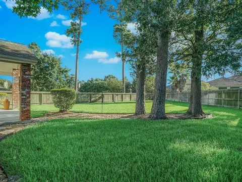 Exterior - 25710 Bearborough Dr, Spring, TX 77386 photo 6 of 9