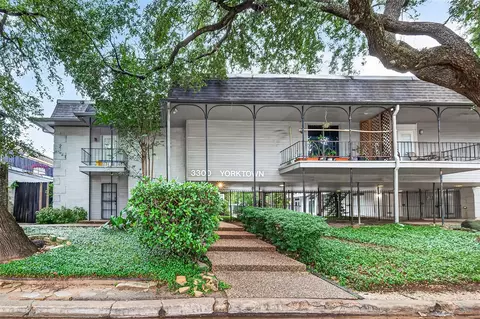 3300 Yorktown St #28, Houston, TX 77056