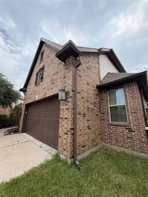9722 Lauren Briar Ln, Humble, TX 77396