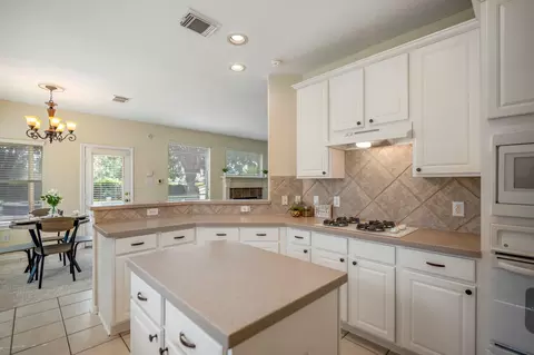 Kitchen - 5807 Sequoia Trace Ct, Spring, TX 77379 photo 2 of 3