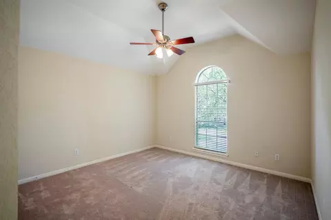 Bedroom - 5807 Sequoia Trace Ct, Spring, TX 77379 photo 4 of 6