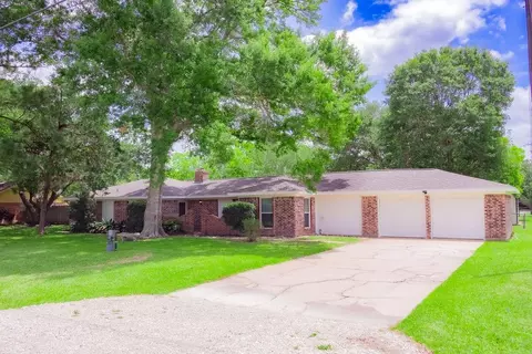 3240 County Road 155, Alvin, TX 77511