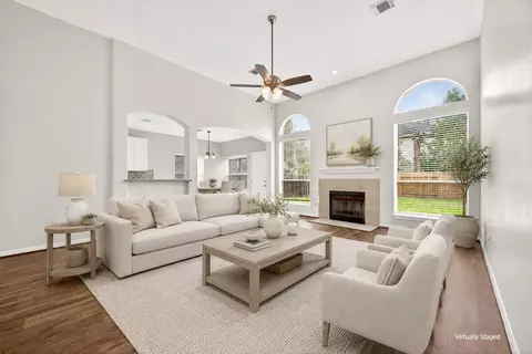 3823 Aerial Brook Trl, Fresno, TX 77545