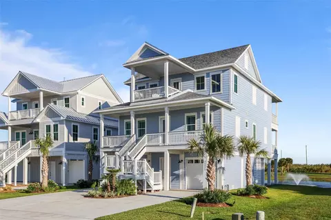 26823 Bay Water Dr, Galveston, TX 77554