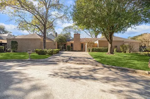 306 Commodore Way, Houston, TX 77079