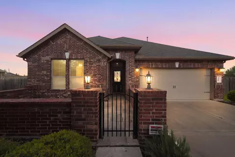 3927 Kellys Falls Ln, Katy, TX 77494