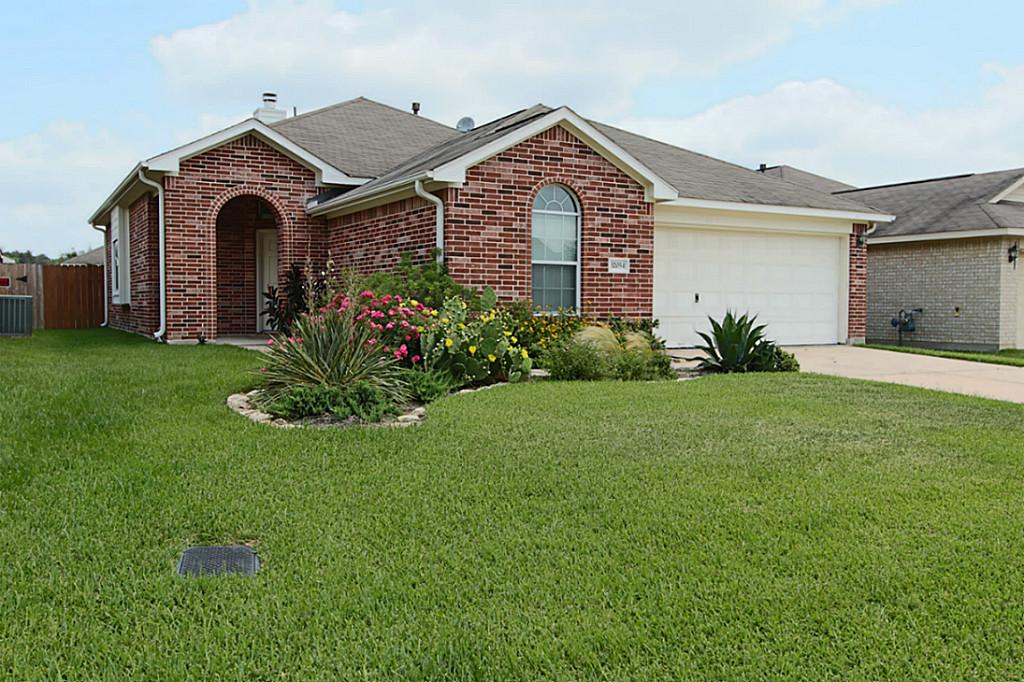 32034 Annice Ln, Pinehurst, TX 77362 photo 1