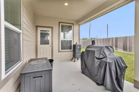 Exterior - 2210 Reed Cave Ln, Spring, TX 77386 photo 3 of 4