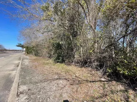 0 Decker Drive Dr, Baytown, TX 77520