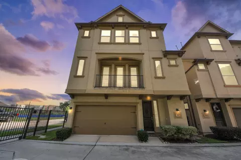 442 N Live Oak St, Houston, TX 77003