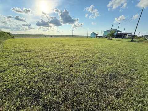 132132 133 County Road 299 Heron N, Sargent, TX 77414