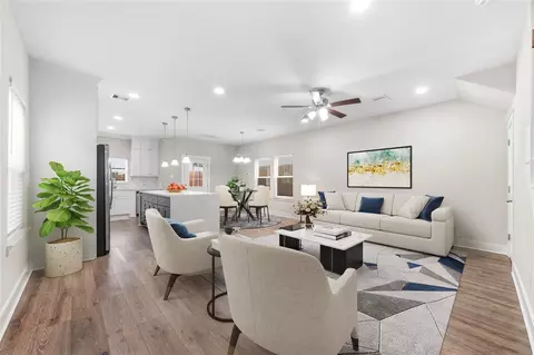 5619 Bacher St, Houston, TX 77028