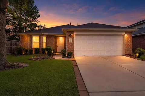 10230 Canyon Rose Ln, Houston, TX 77070