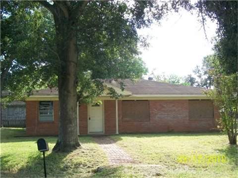 302 16th St, Hempstead, TX 77445 photo 1