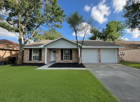 7403 Strawbridge Ln, Houston, TX 77040