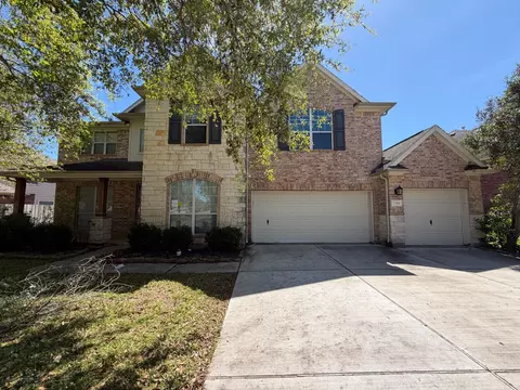 2501 Rose Bay Dr, Pearland, TX 77584