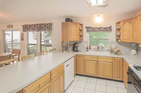Kitchen - 200 Lakefront Dr, Onalaska, TX 77360 photo 2 of 3
