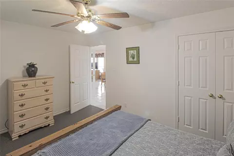 Bedroom - 200 Lakefront Dr, Onalaska, TX 77360 photo 11 of 12