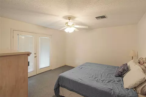 Bedroom - 200 Lakefront Dr, Onalaska, TX 77360 photo 2 of 12