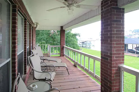 Exterior - 200 Lakefront Dr, Onalaska, TX 77360 photo 9 of 13